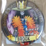 OPTバースデー缶バッジ2018年4月