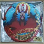 麦ストバースデー缶バッジ2023年8月