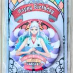 麦ストバースデー缶バッジ2025年11月