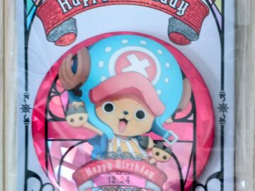 麦ストバースデー缶バッジ2025年12月